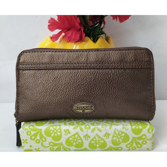 Fossil Metallic Brown Pebbled Leather Zip Around Credit Card ID Window Wallet - Picture 1 of 13